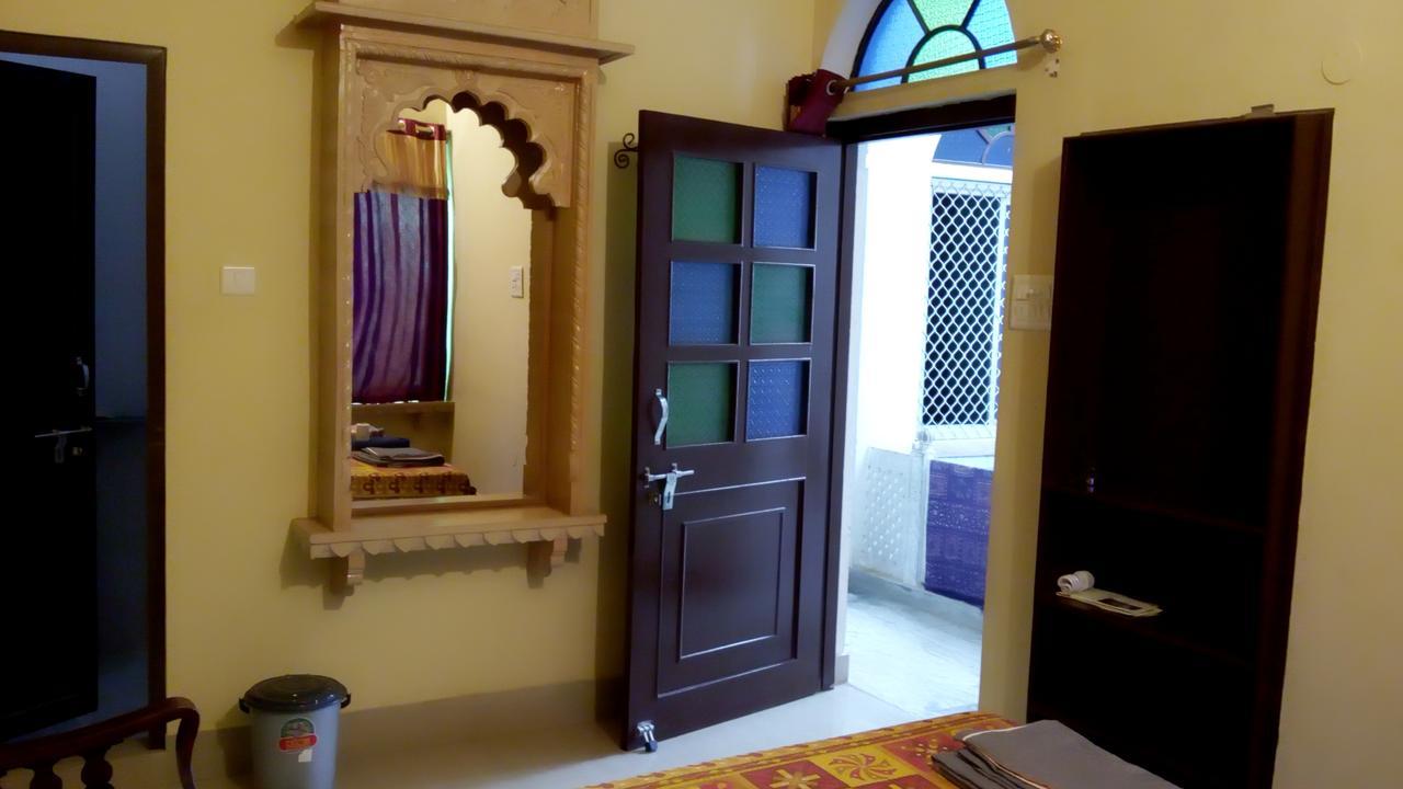 Shivam Tourist Guest House Būndi Екстериор снимка